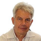 Врач Амбалов Юрий Михайлович