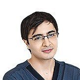 Врач Амо Элам Робертович