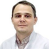 Врач Добросельский Максим Владимирович