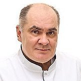 Врач Думбай Андрей Витальевич