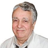Врач Гребенников Виктор Андреевич