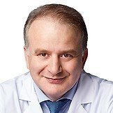 Врач Гурцкой Роман Александрович