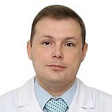 Врач Калюжный Юрий Юрьевич