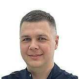 Врач Комаров Максим Григорьевич