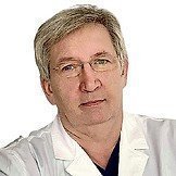 Врач Машталов Владимир Дмитриевич