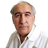 Врач Тахтамышев Олег Яковлевич